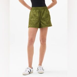 NEW Athleta Lunar Sheen Utility High Rise Shorts Olive Green Women's Medium